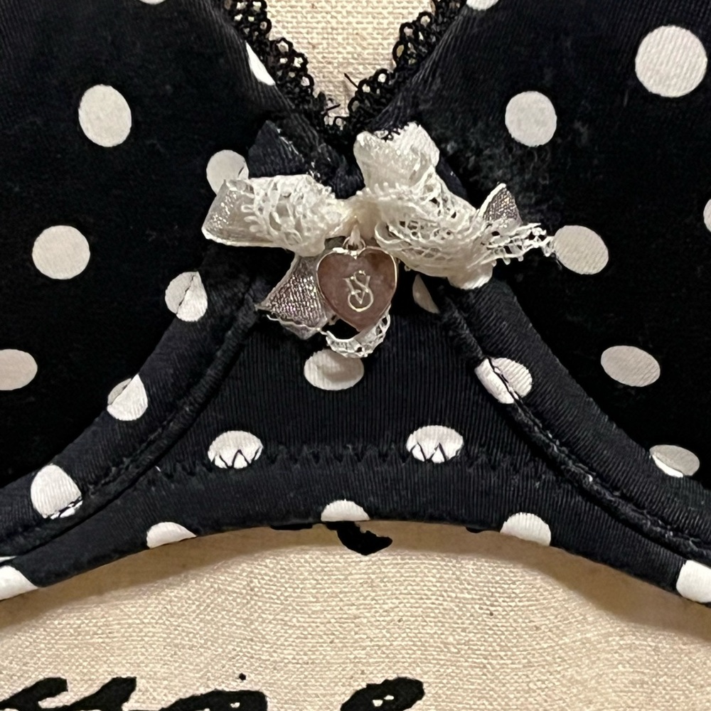 Victoria's Secret Black & White Polka Dot Bra with Sweetheart Neckline - Picture 4 of 5